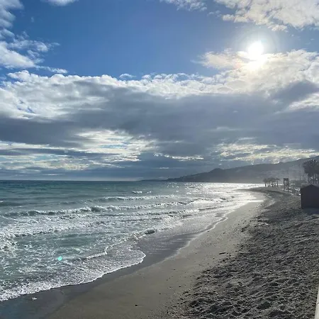 Rio Marinas 15 Playazo * Nerja